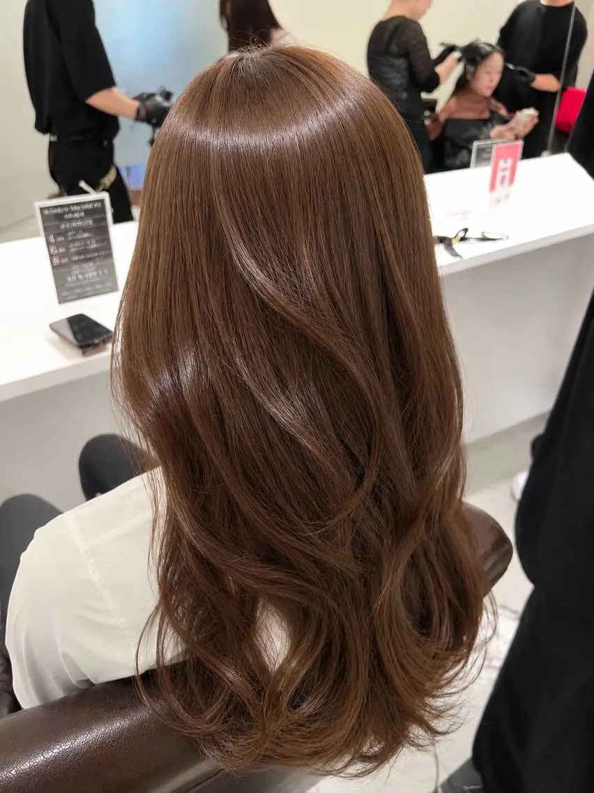 セミロング ヘアカラー トリートメント 大人色気レイヤー/ 大阪梅田/ユズ🎀のヘアスタイル