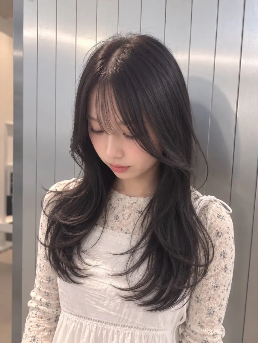 ロング カラー カット ヘアカラー 藍斗│モテ透明感× 顔周りレイヤー🫧のヘアスタイル