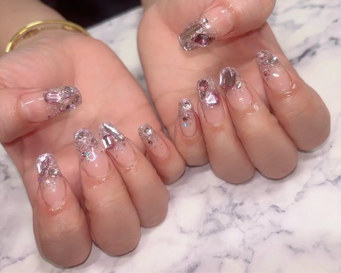 ネイル ストーンネイル ハンドネイル Nail_by N1のネイルデザイン