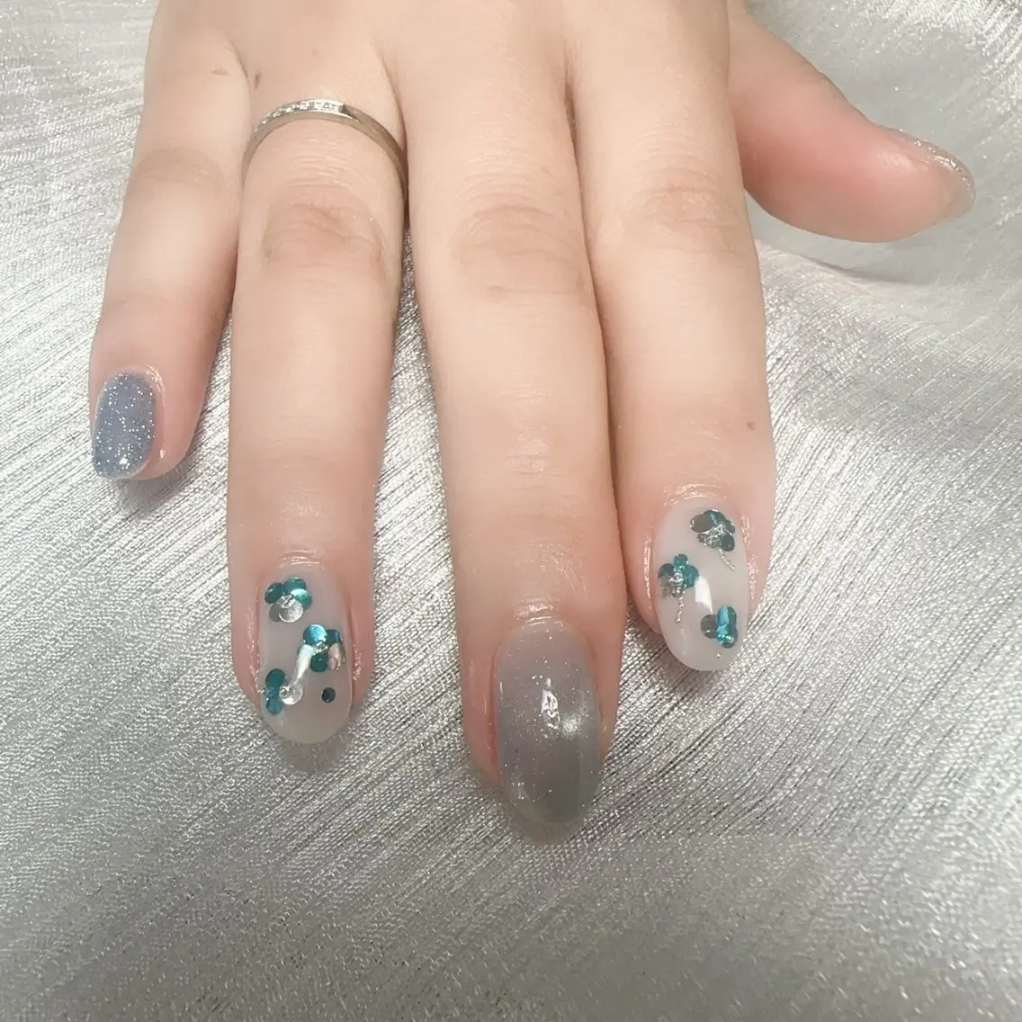 ネイル ハンドネイル 西野 静のネイルデザイン