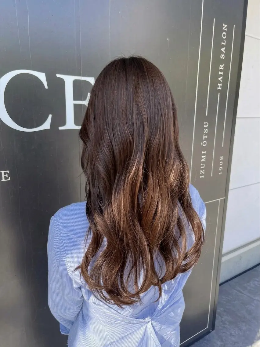 ロング カラー ベージュカラー ミルクティーベージュ ヘアカラー ブリーチ無しWカラー ・アレンジ🎀のヘアスタイル