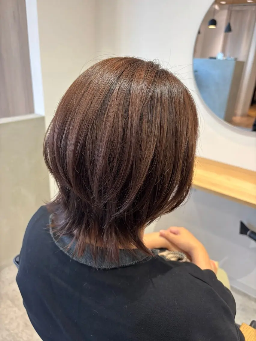 ミディアム カット ヘアカラー ヘッドスパ 白岩 良子のヘアスタイル
