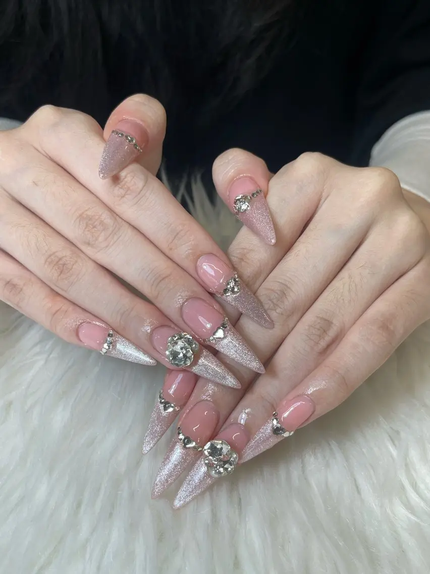 ネイル ハンドネイル NiJi Nailsのネイルデザイン