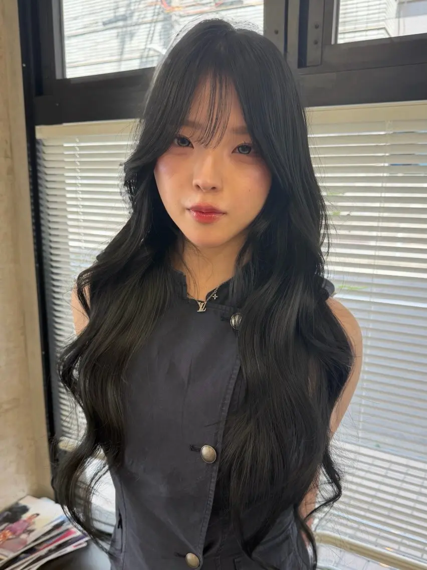 ロング カラー カット ヘアカラー MIES amane(アマネ)のヘアスタイル