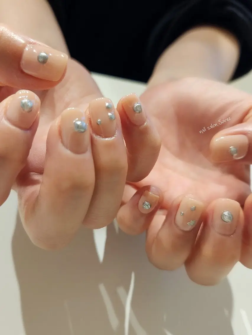 ネイル ショートネイル シルバー ハンドネイル nail salon Soireeのネイルデザイン