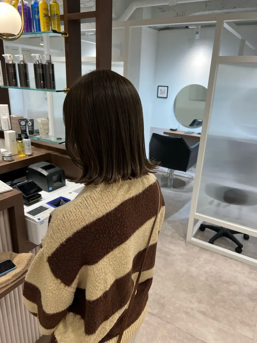 ミディアム カット ヘアカラー トリートメント Eleanor 池袋 ミカのヘアスタイル