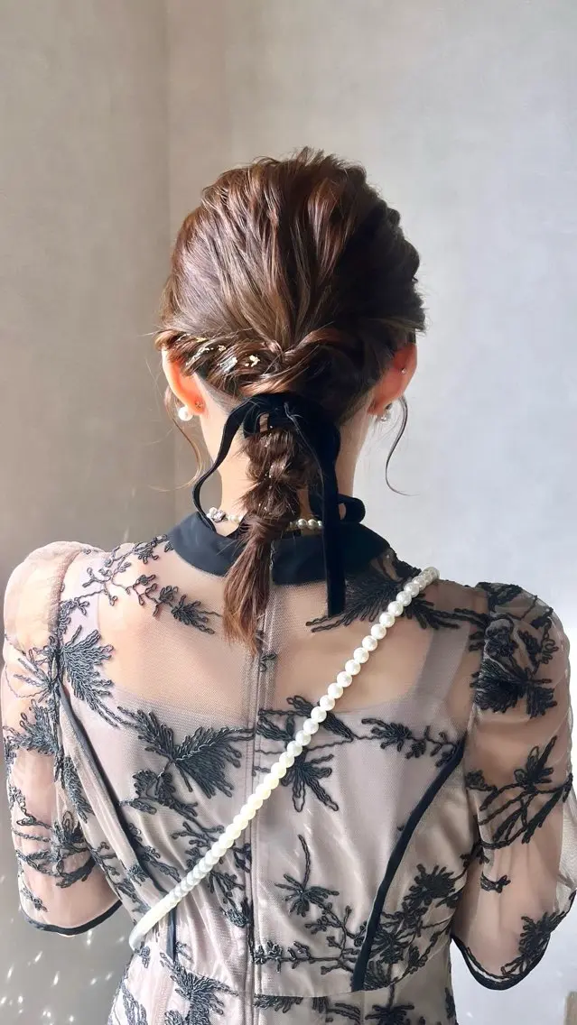 ミディアム ヘアアレンジ MOOD 四日市駅 美容室のヘアスタイル