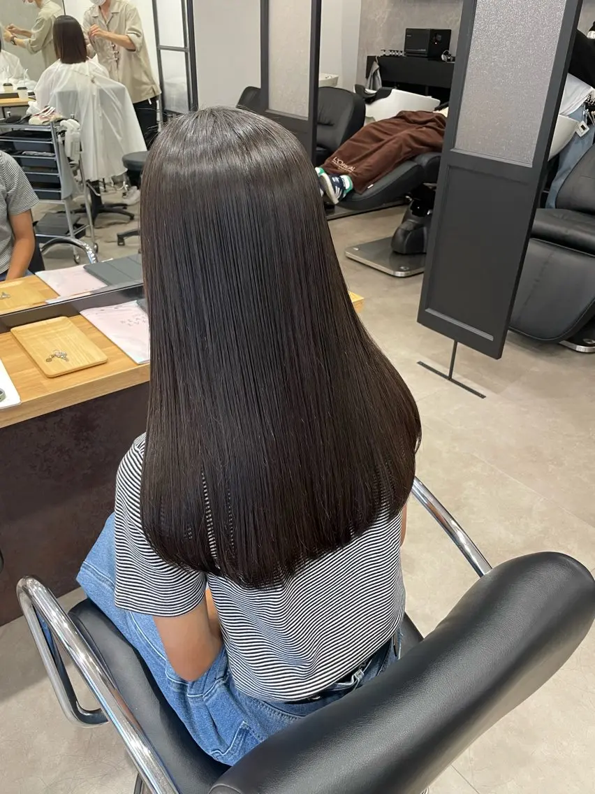 セミロング 髪質改善 佐藤 由依/水光カラーのヘアスタイル