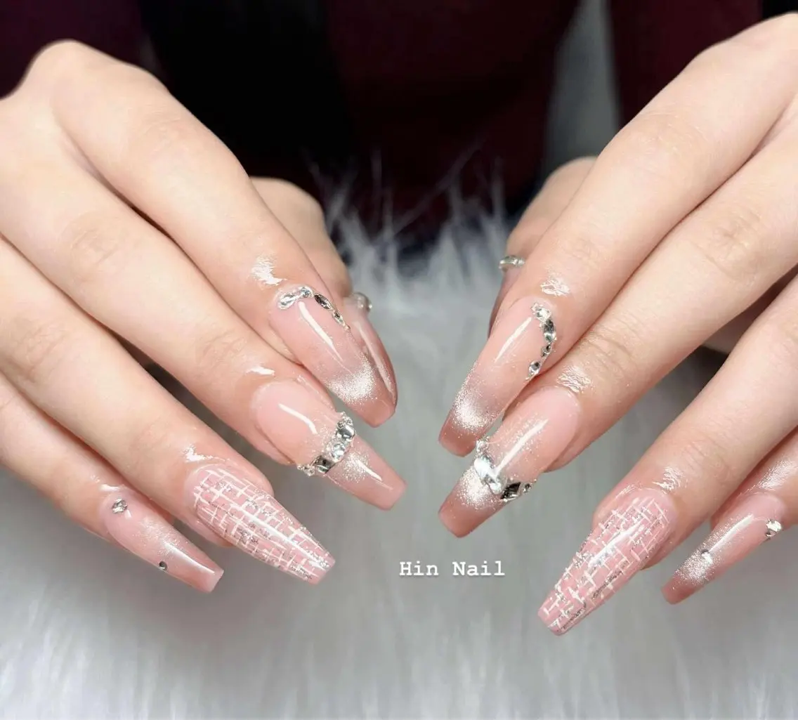 ネイル ハンドネイル HIN NAILのネイルデザイン