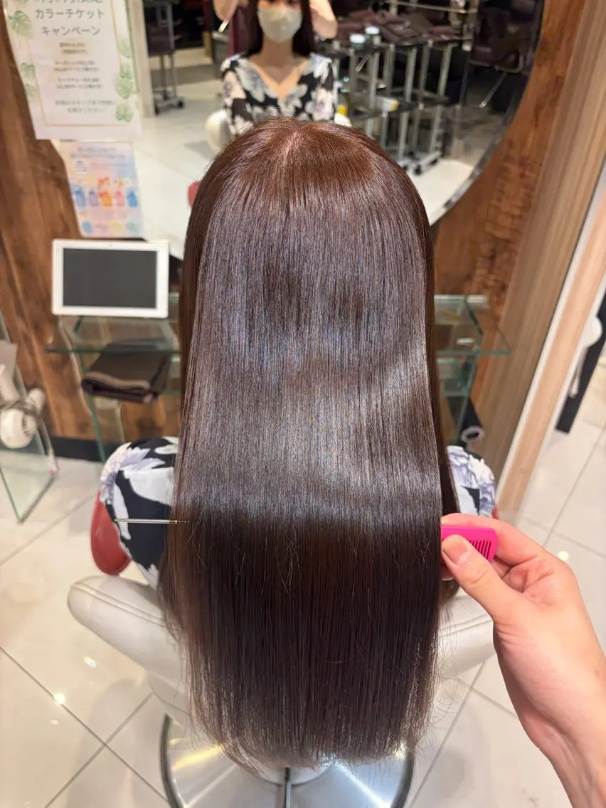 ロング カラー ブラウンカラー チョコレートブラウン カット ヘアカラー パーマ 縮毛矯正 トリートメント MINORI 💖モデル募集中💖のヘアスタイル