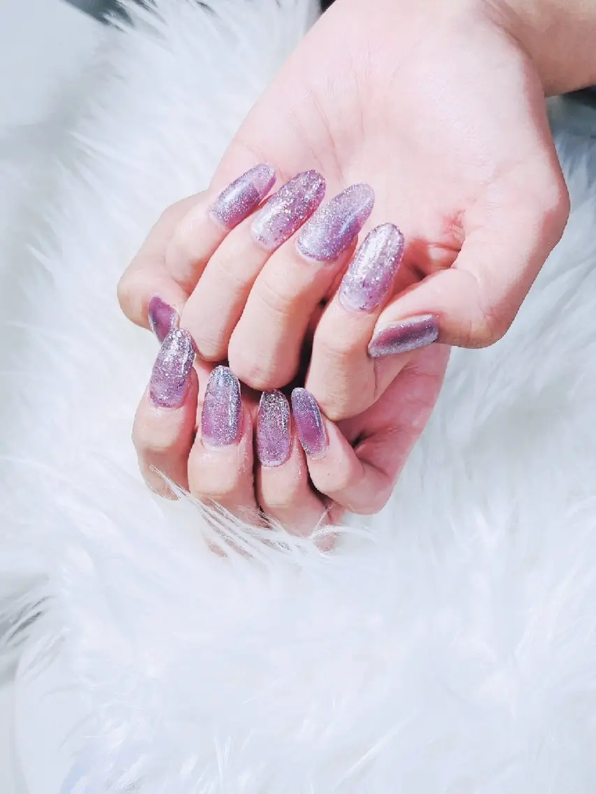 ネイル 長さ出し キラキラネイル ワンカラーネイル ネイルチップ Beaubie nailサロンのネイルデザイン