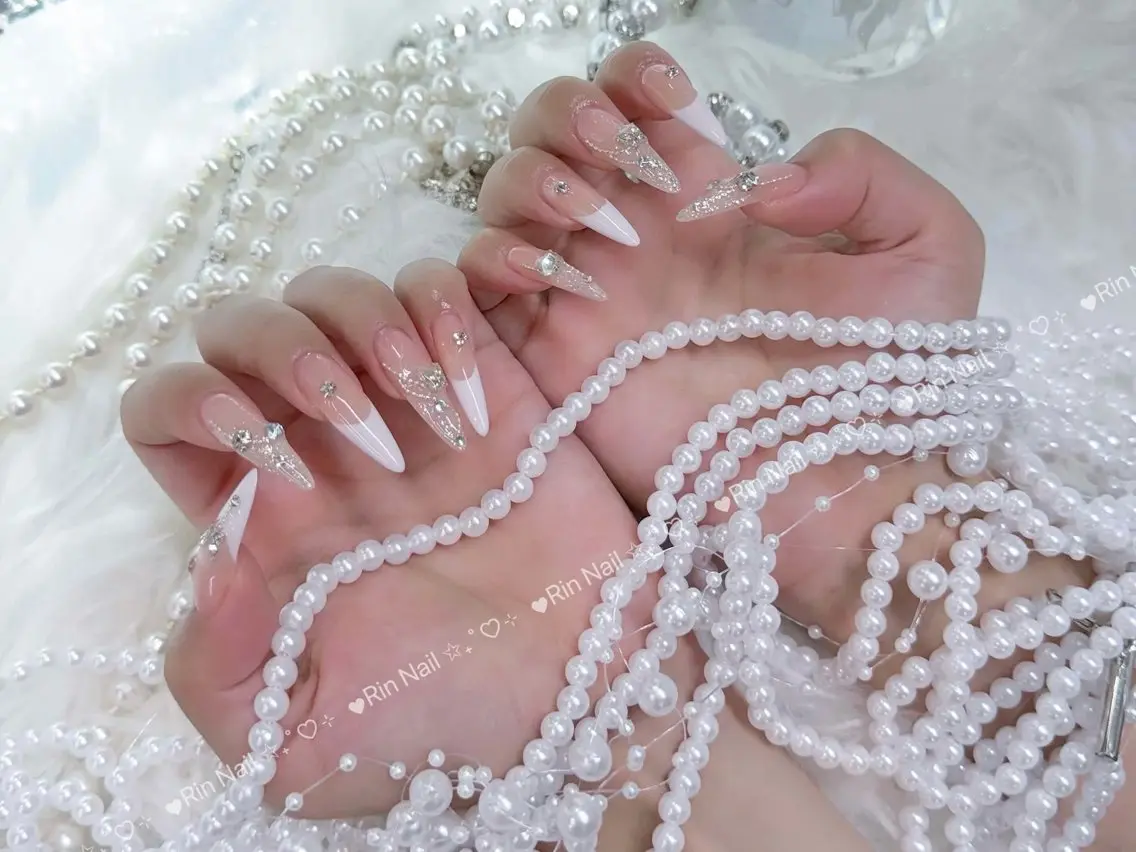 ネイル オーロラネイル チークネイル 桜ネイル クリアネイル ドット ハンドネイル Rin Nail Shinokuboのネイルデザイン