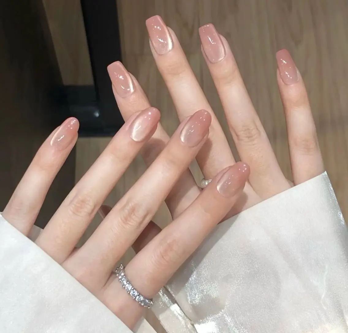 ネイル チークネイル 長さ出し フレンチネイル ガーリー 韓国ネイル sun nail池袋 モデル募集のネイルデザイン