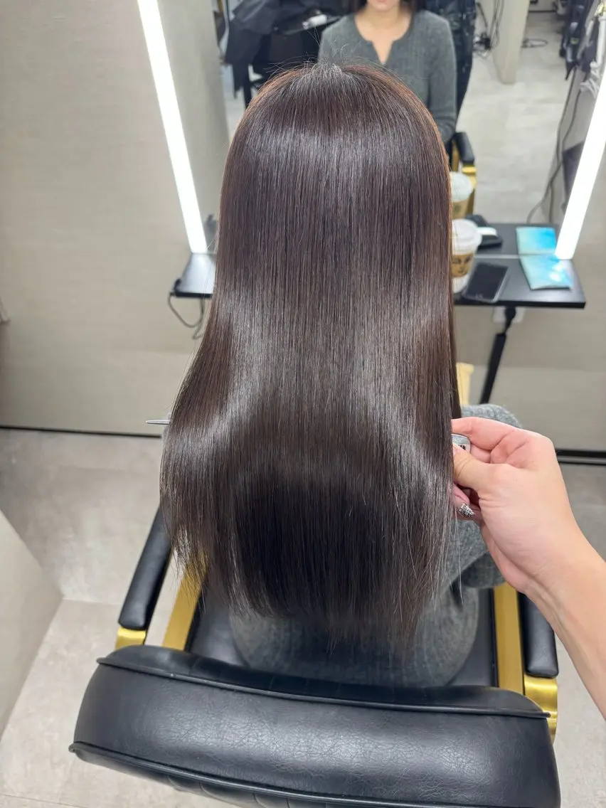 セミロング ヘアカラー 髪質改善サロン 南船場　みおのヘアスタイル
