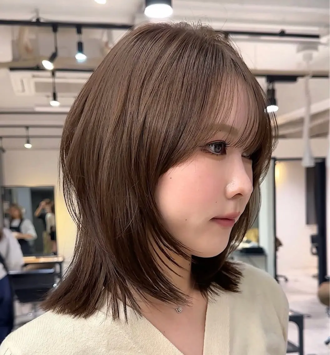 ミディアム 真下 瑞歩のヘアスタイル
