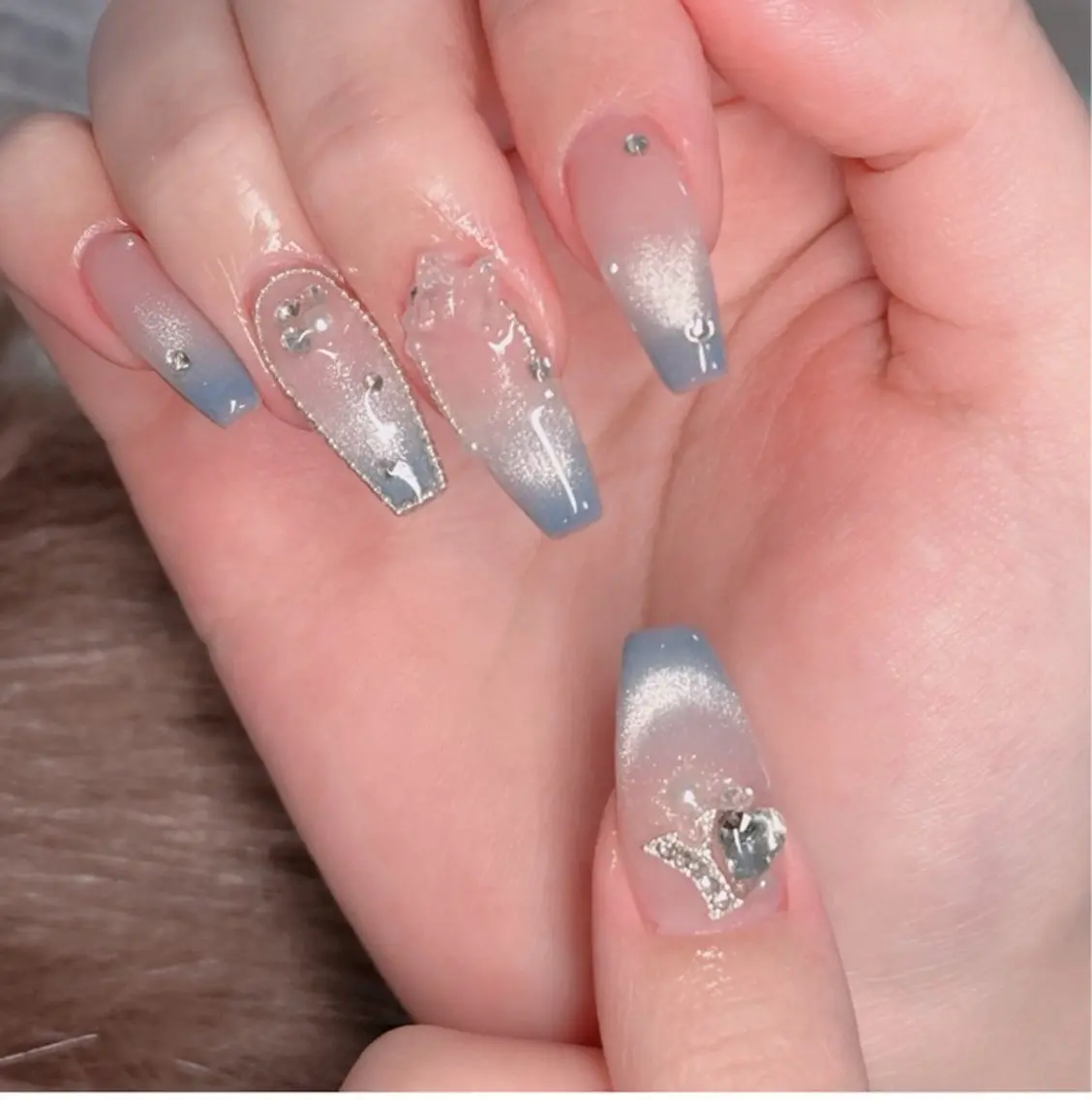 ネイル フレンチネイル ジェルネイル ガラスフレンチ ハロウィン ハート H.baby Nail Salonのネイルデザイン