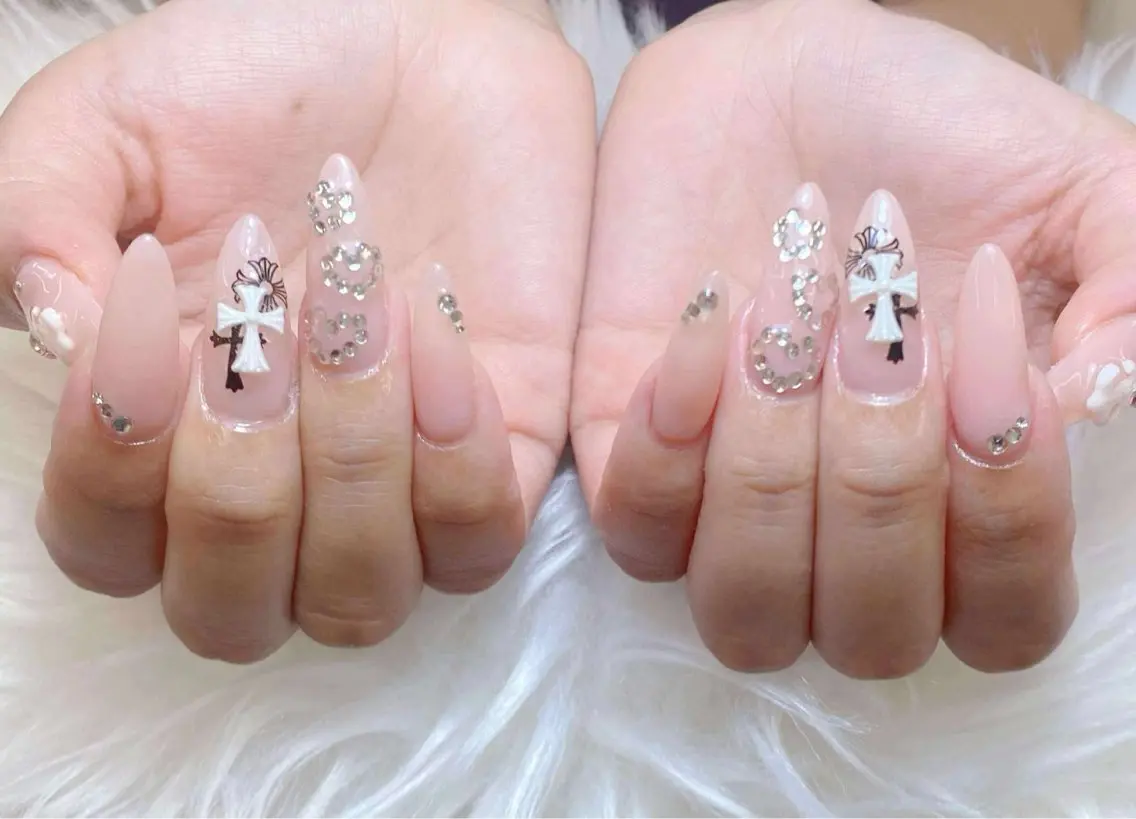 ネイル チークネイル 長さ出し フットネイル マグネットネイル 持ち込み ハンドネイル ANH NAIL ゴテゴテ専門店💎のネイルデザイン