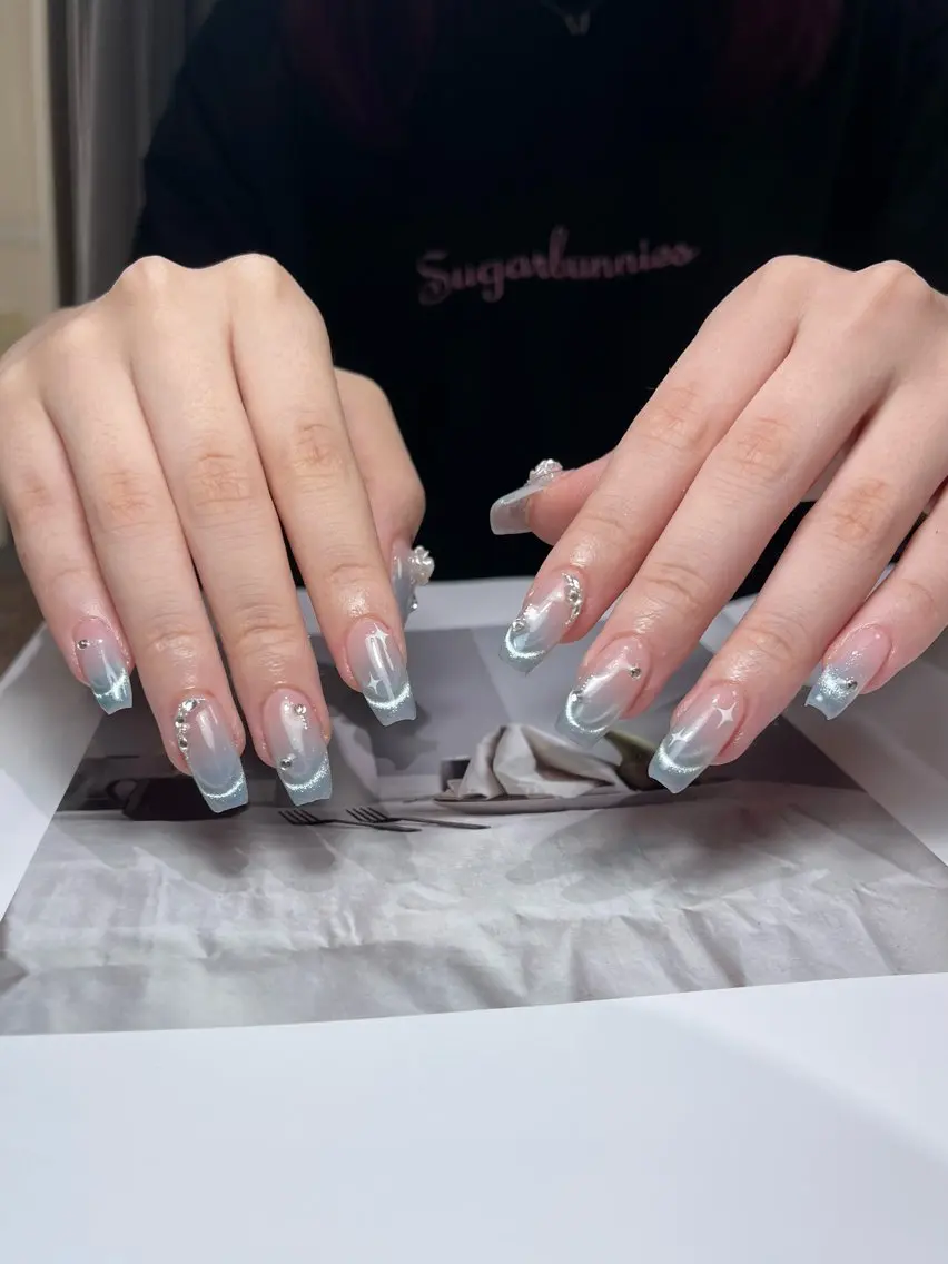 ネイル グラデーション ラメ(グリッター) マグネットネイル ミラーネイル ニュアンスネイル ハンドネイル Lumi de nailsのネイルデザイン