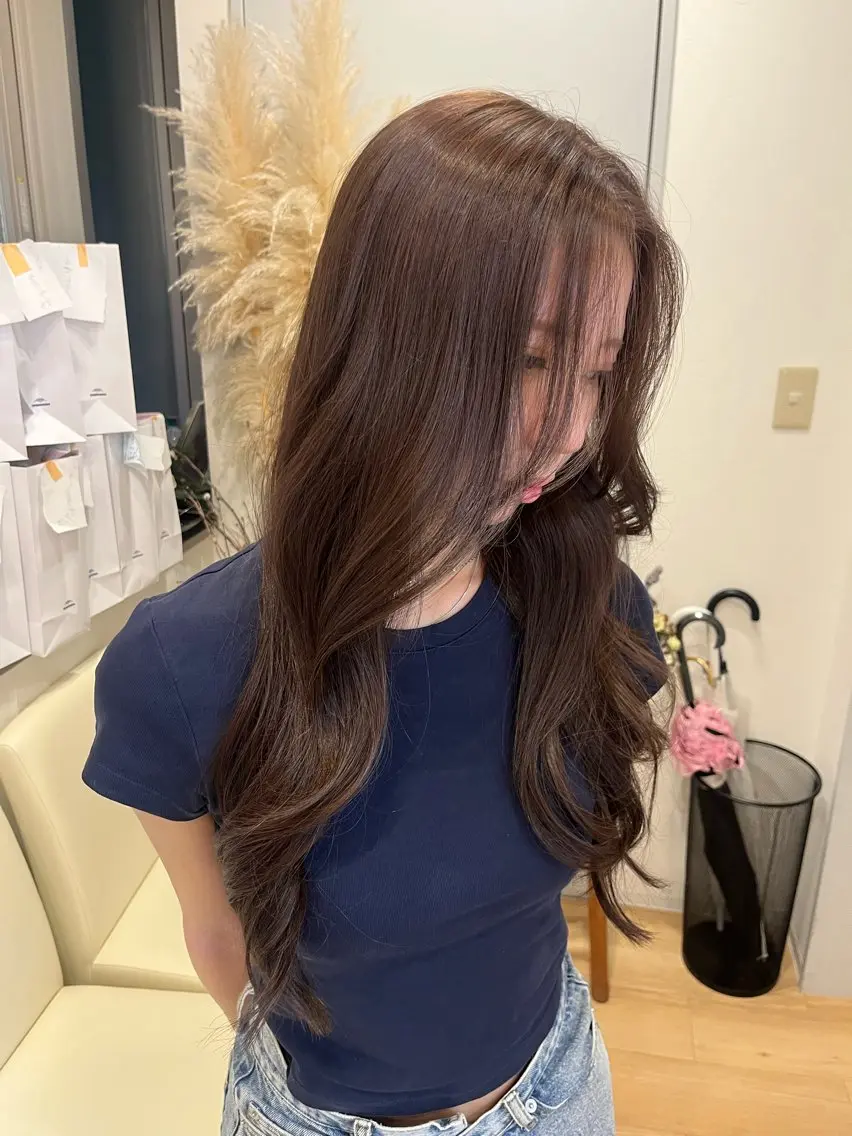 ロング カラー 長谷川 愛花のヘアスタイル