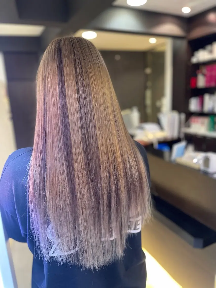 ロング エクステ ヘアカラー エクステ 山口 万綾のヘアスタイル