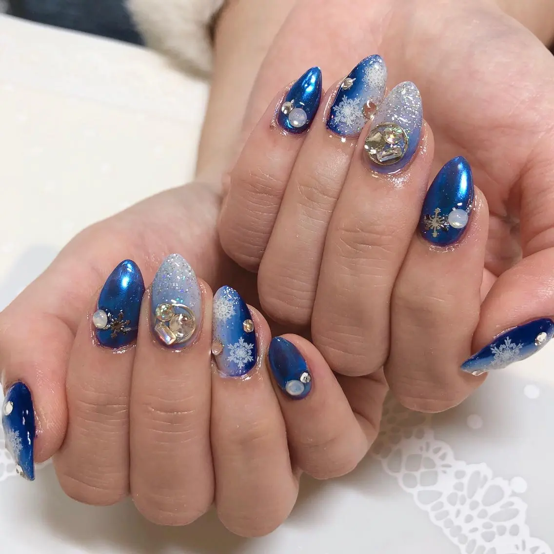 ネイル nail saron Aphrisのネイルデザイン