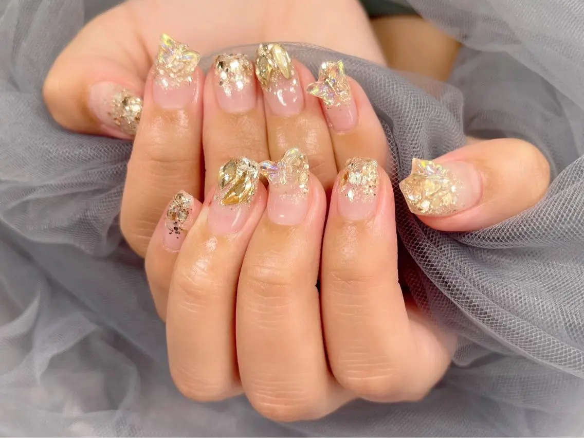 ネイル ゴールド グラデーション ラメ(グリッター) ラメグラデーション ハンドネイル Nail Salon KURELLYのネイルデザイン