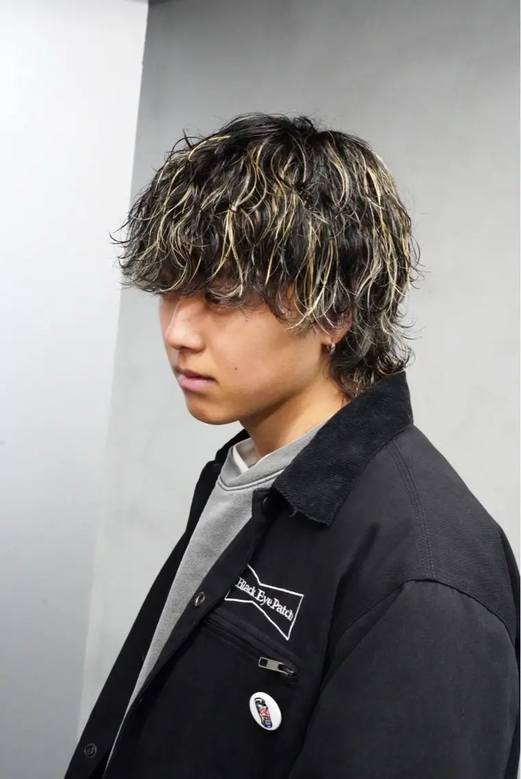 パーマ メンズ メンズパーマ ツイストスパイラルパーマ 波巻きパーマ ニュアンスパーマ スパイラルパーマ fifth リュウセイのヘアスタイル