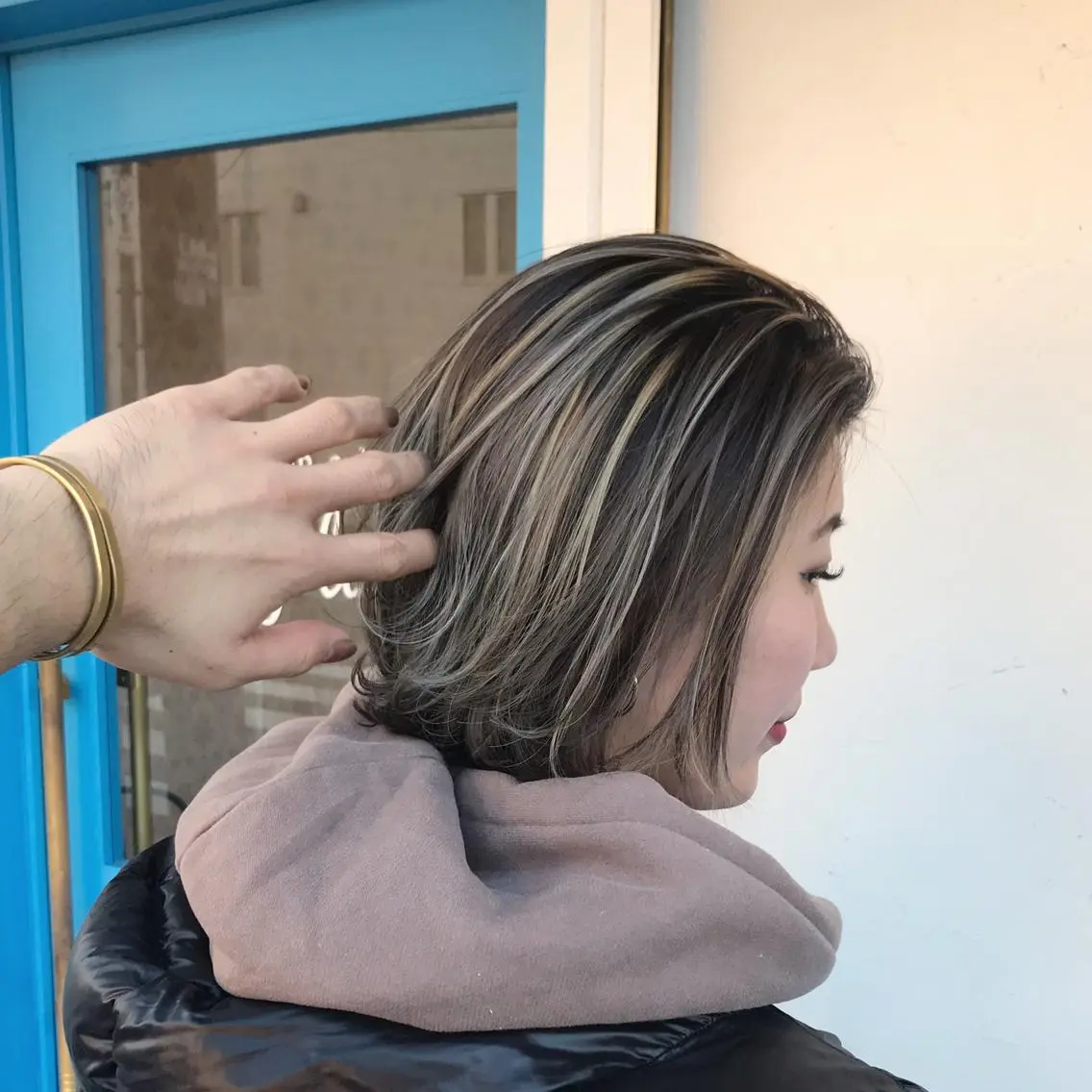 ミディアム カット ヘアカラー en Siena エンシエナのヘアスタイル