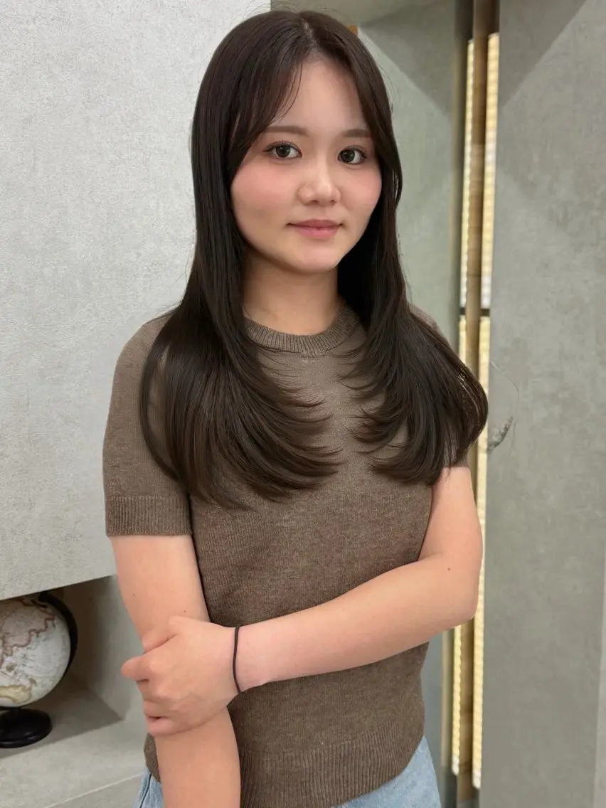 セミロング カラー ベージュカラー ブリーチ ブラウンカラー ショコラグレージュ チョコレートブラウン ヘアカラー トリートメント めぐみ/レイヤー🤎 ブリーチなしカラーのヘアスタイル