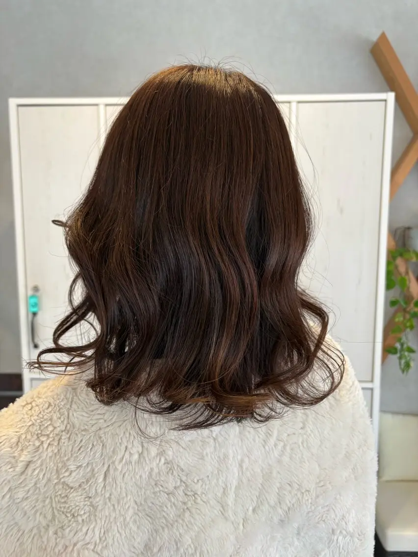 ミディアム カラー ベージュカラー ヘアカラー 荒木 帆香のヘアスタイル