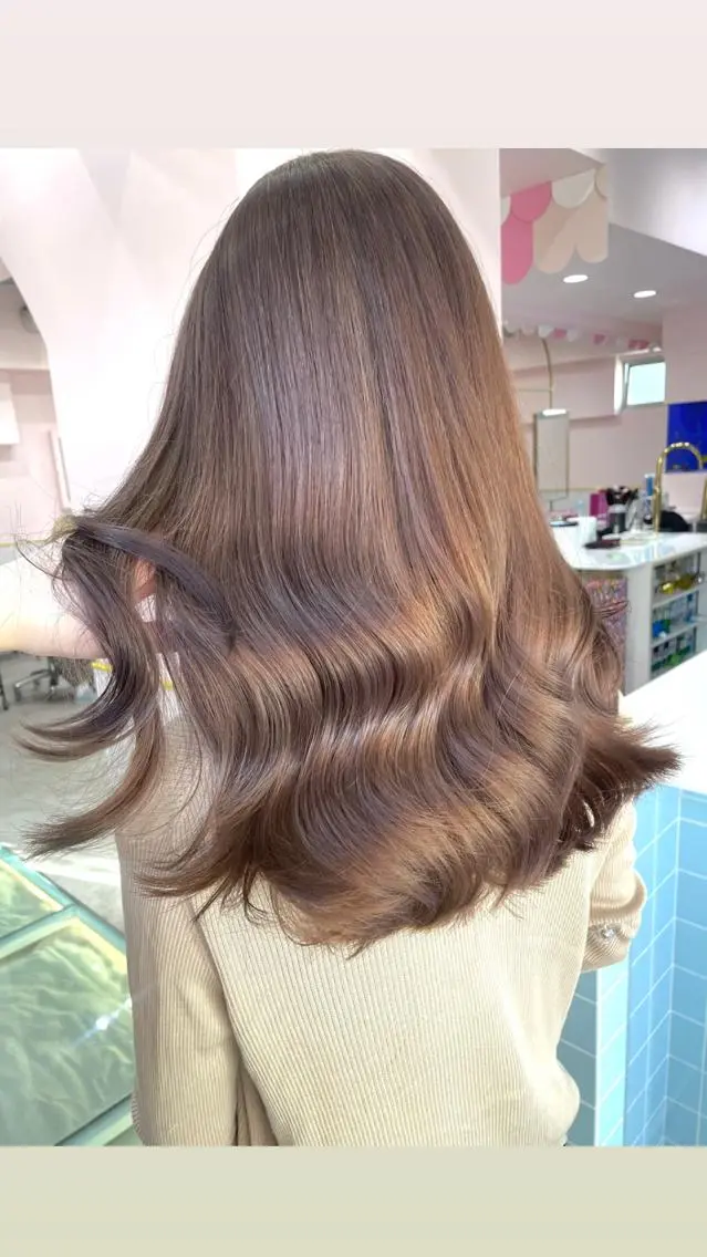✨ダメージ95%カットブリーチカラー✨ケアブリーチ＋カラー+内部補修TR🫧ホームケア付🕊️#ミルクティー#ベージュの写真