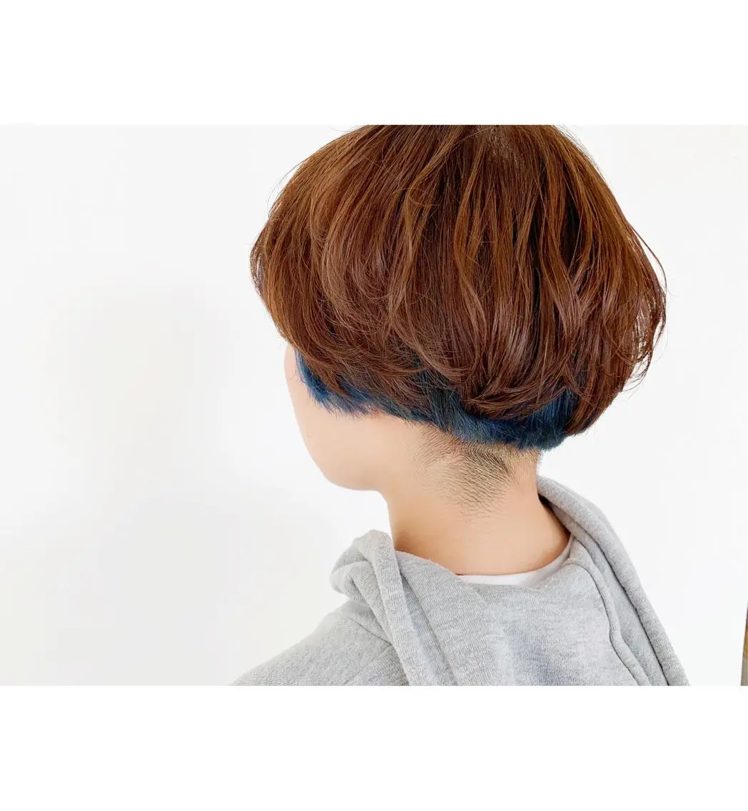 ショート カラー ヘアカラー トリートメント karen ☺︎のヘアスタイル