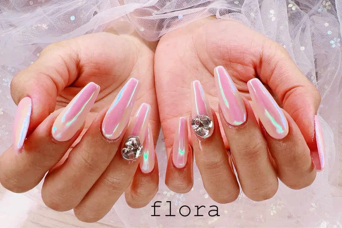 ネイル ミラーネイル flora nailのネイルデザイン