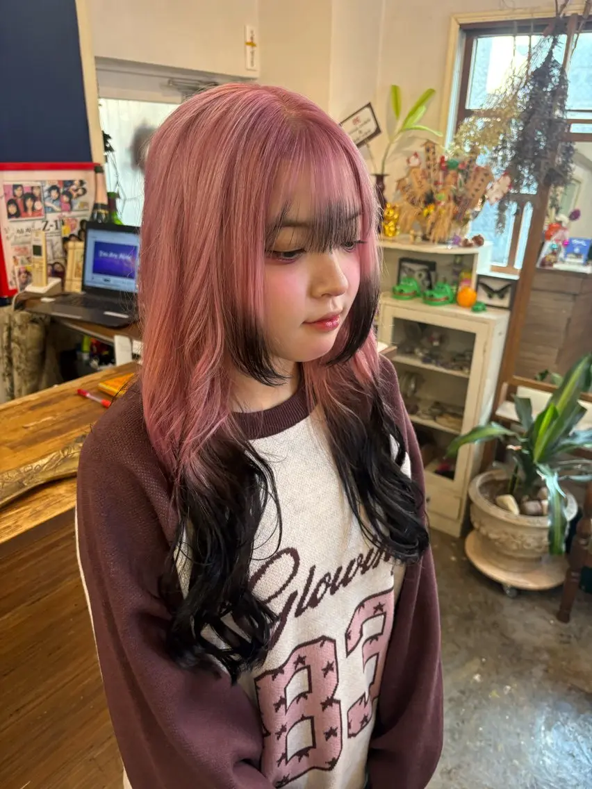 🌸新規🌸ツヤ髪デザインカラー＋クイックトリートメントの写真
