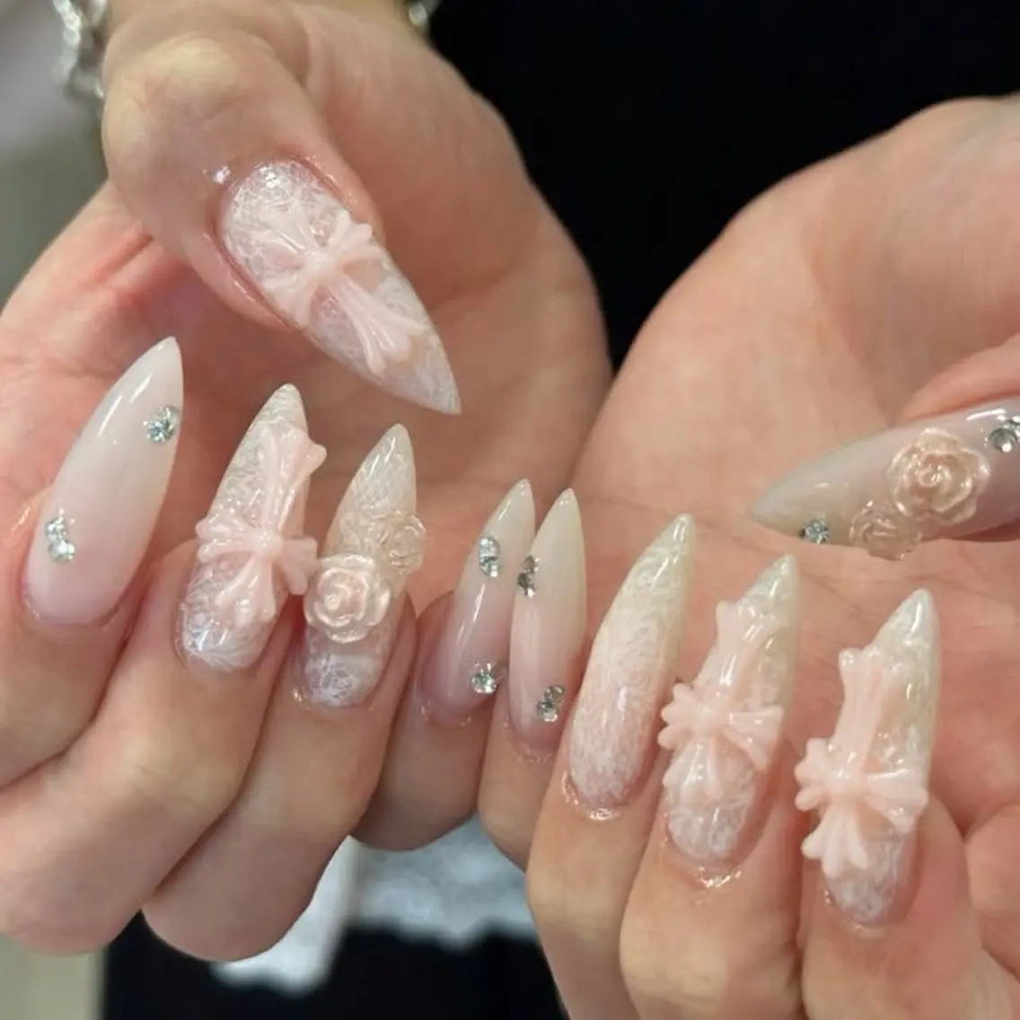 ネイル フレンチネイル キラキラネイル 韓国ネイル シンプルネイル ワンホンネイル ハンドネイル MEI Nailのネイルデザイン
