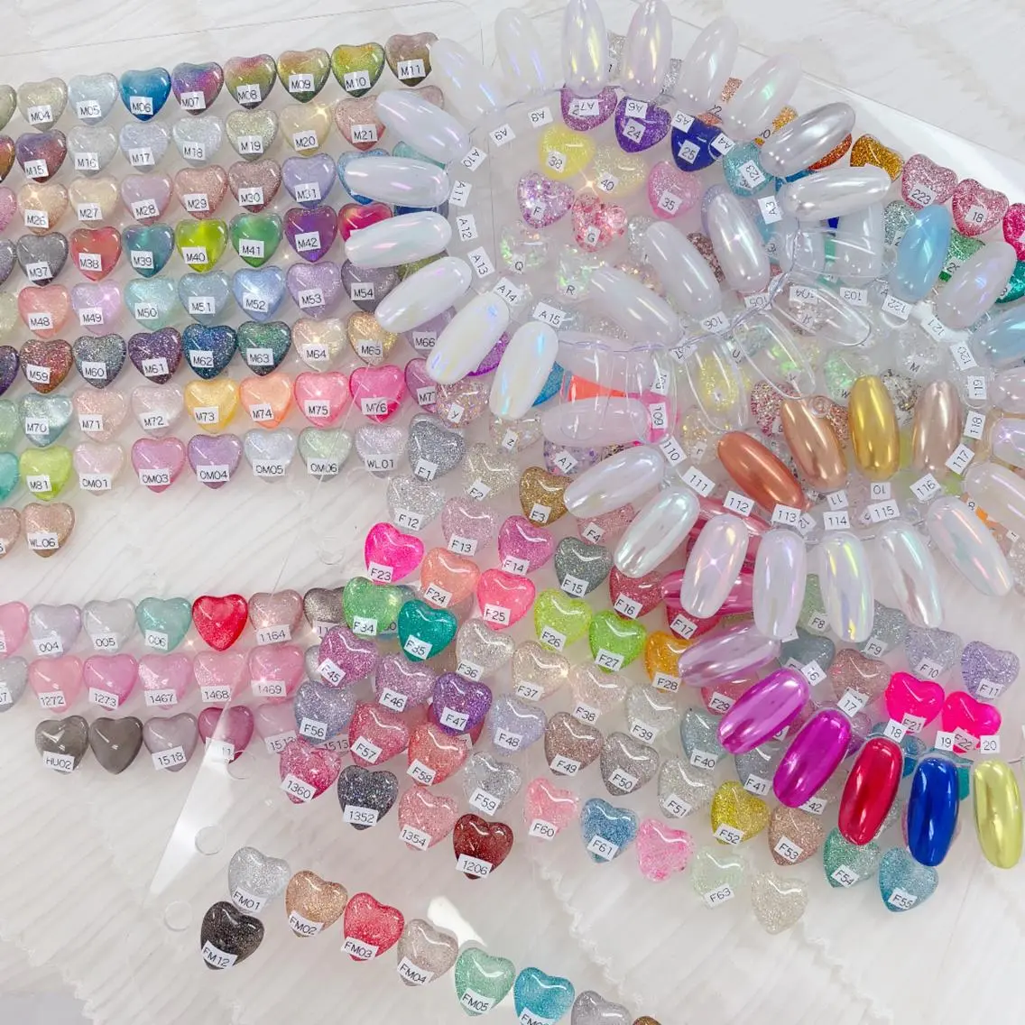 オフなし ハンド マグネット、ミラー、フラッシュ🦄の写真