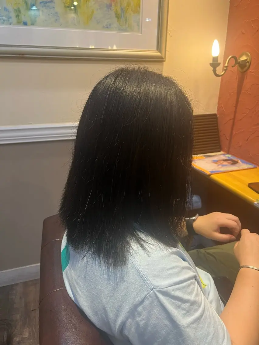 ミディアム 大内 芹菜のヘアスタイル