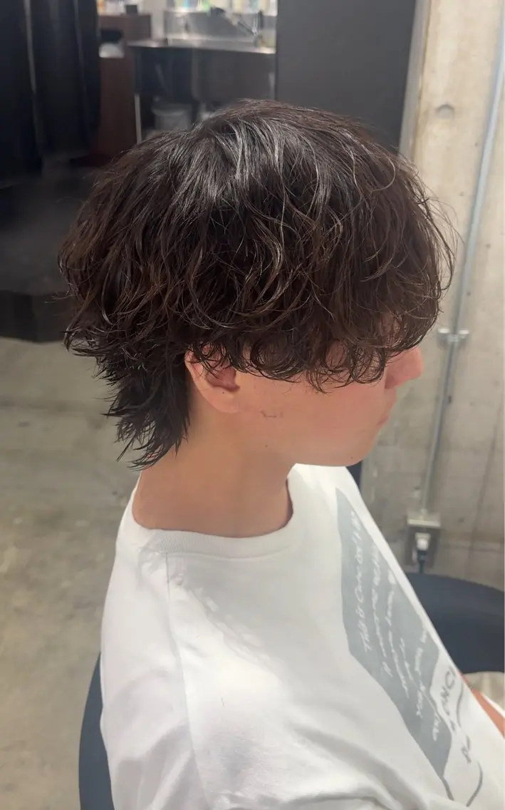 パーマ メンズ 岩佐 柚太のヘアスタイル