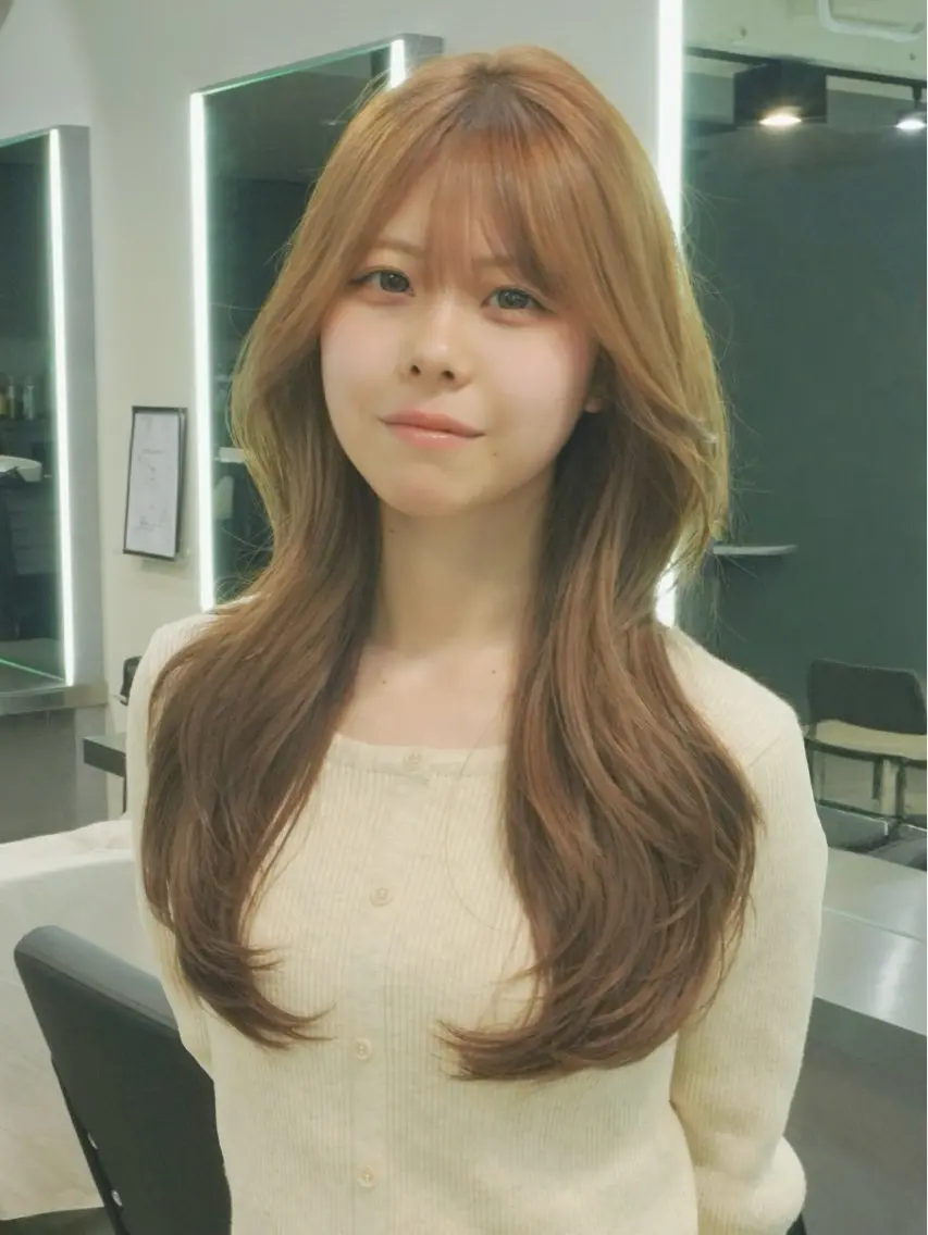 ロング カラー Airi 韓国y2k ハイレイヤーのヘアスタイル
