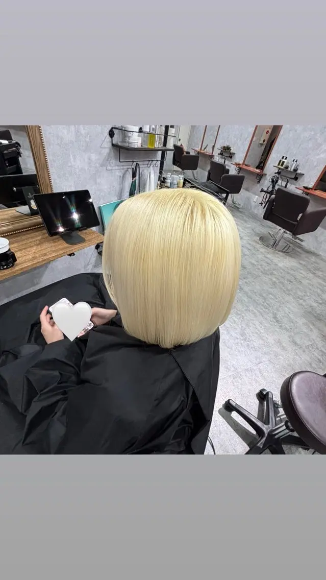 ショート カラー バレイヤージュ ベージュカラー ブリーチ 抜きっぱなしブロンド ブロンド ヘアカラー 【C'LD】 Mimoのヘアスタイル