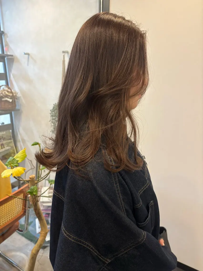 セミロング カラー ブラウンカラー ヘアカラー 矢野 漣星のヘアスタイル