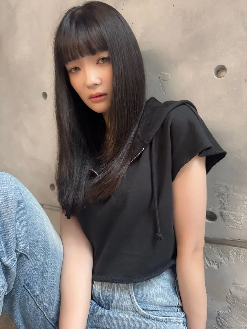 セミロング カラー アディクシーカラー バレイヤージュ ブリーチ ケアブリーチ 透明感カラー ヘアカラー トリートメント Grow by NYNY 打越裕樹のヘアスタイル