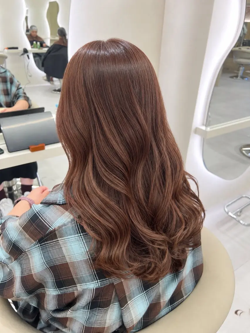 ロング カラー ブリーチ ブラウンカラー ダブルカラー ブリーチなしカラー ピンクカラー カット ヘアカラー メンズ/韓国レイヤー /透明感カラー那須野のヘアスタイル