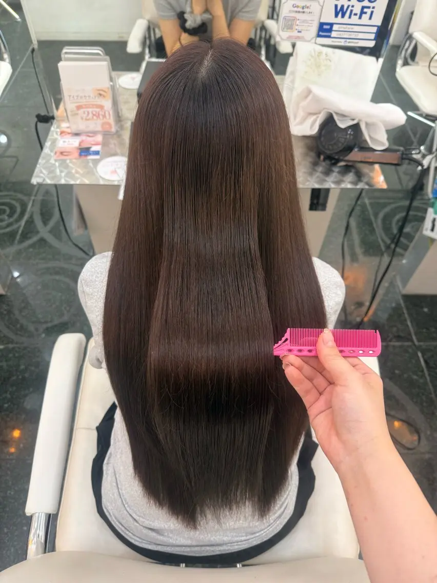 ロング ヘアカラー 透明感カラー💎 岩崎美優のヘアスタイル