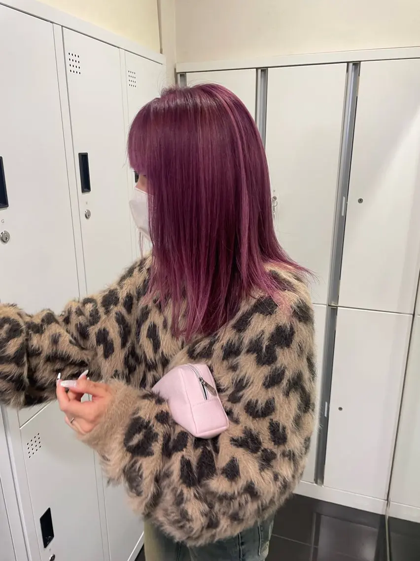 ミディアム カラー パーソナルカラー診断 ハイトーン/レイヤー 似合わせ・ユキノのヘアスタイル