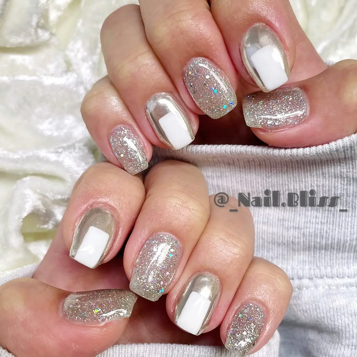 ネイル ミラーネイル シンプルネイル ハンドネイル NAIL BLISSのネイルデザイン