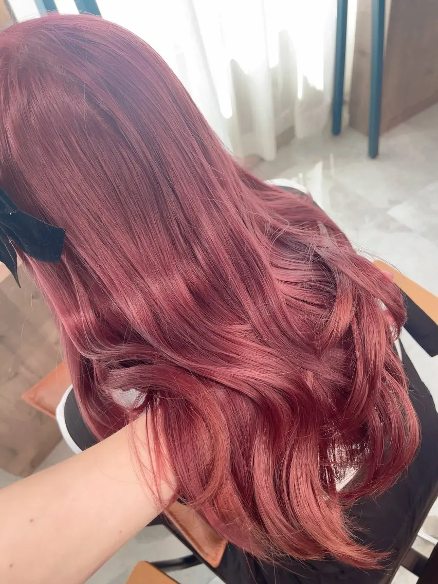 カラー KAEDE🎀 縮毛矯正＆パーマ特化のヘアスタイル