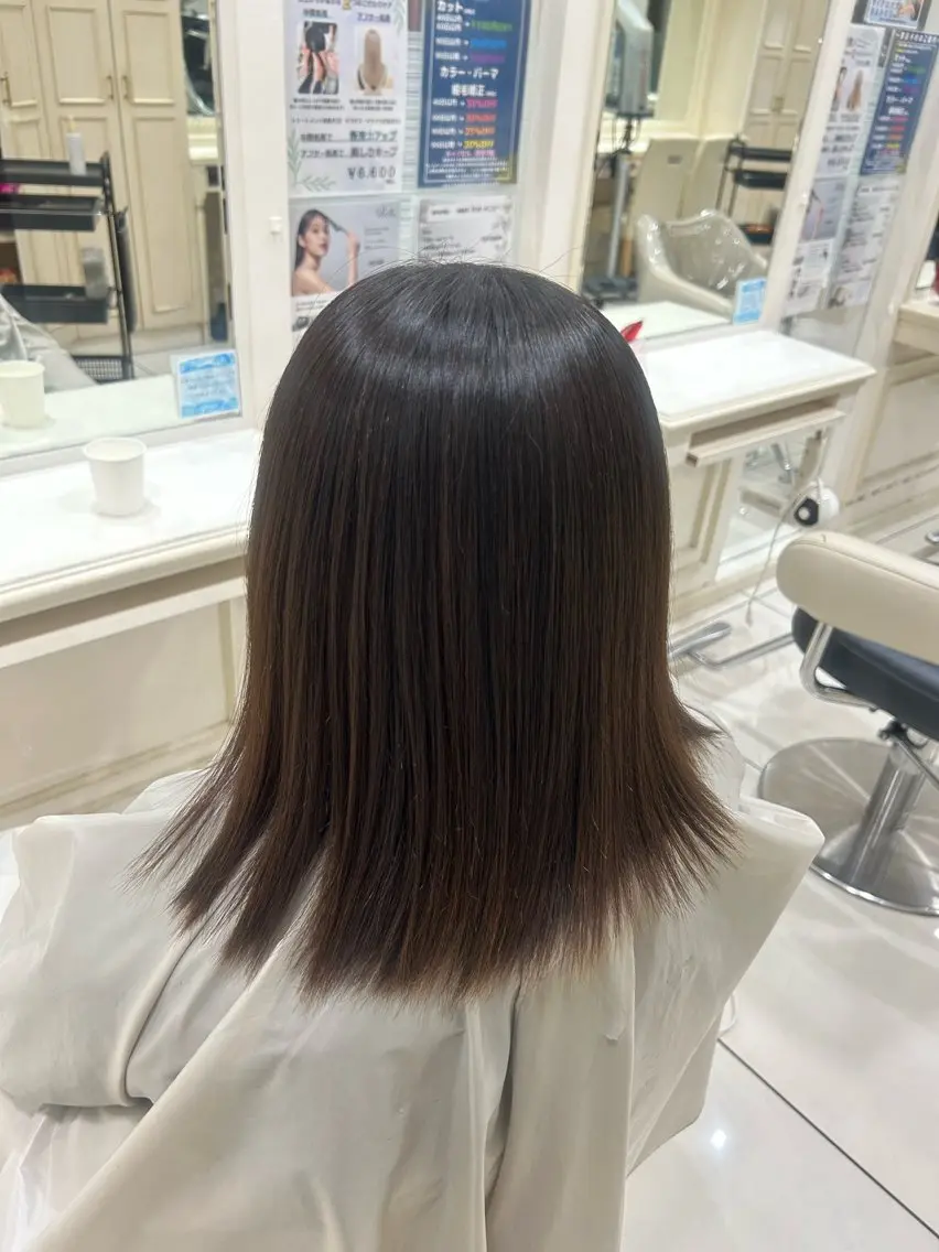 セミロング 縮毛矯正 中山 美里のヘアスタイル