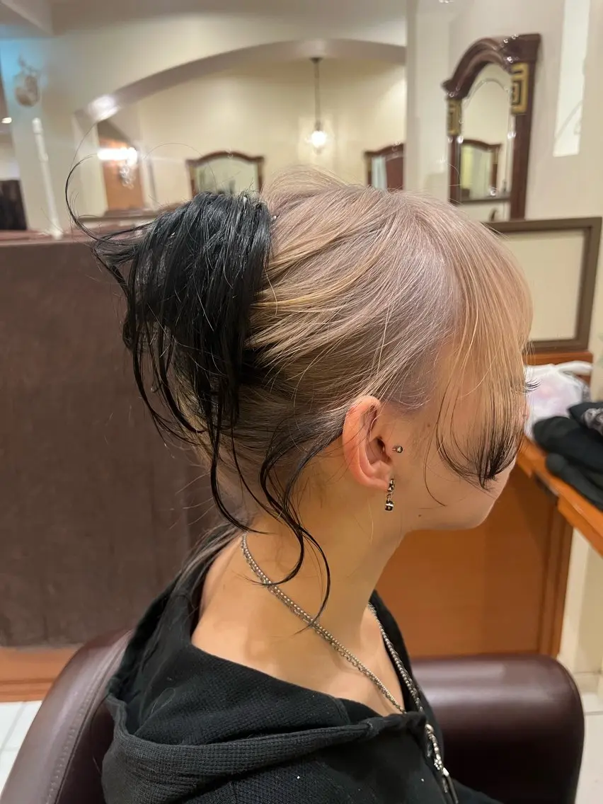 ロング カラー 小杉山 柊一のヘアスタイル