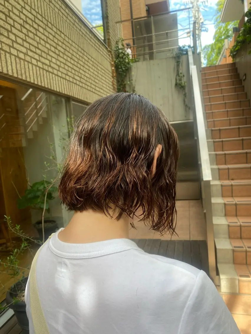 ショート カット パーマ 大人可愛い♡コテ巻き パーマ🌼杉田 萌恵のヘアスタイル